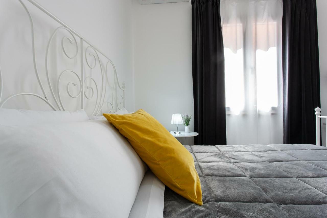 Il Cortile Degli Artisti Bed & Breakfast Marsala Exterior photo